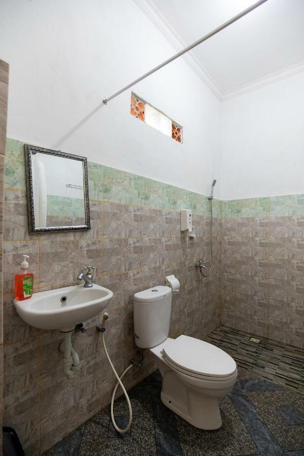 Pondok Kana And Hostel By Ecommerceloka Batununggul Екстер'єр фото